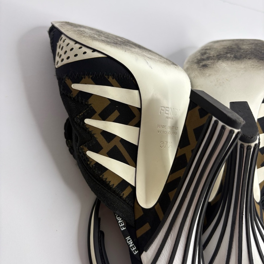 Fendi Black and White Heels - Picture 6 of 12